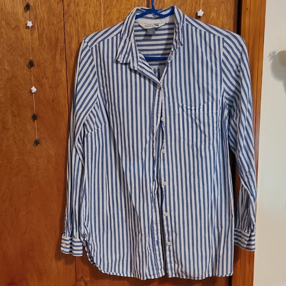 [SOLD] Old Navy Striped Women’s Shirt